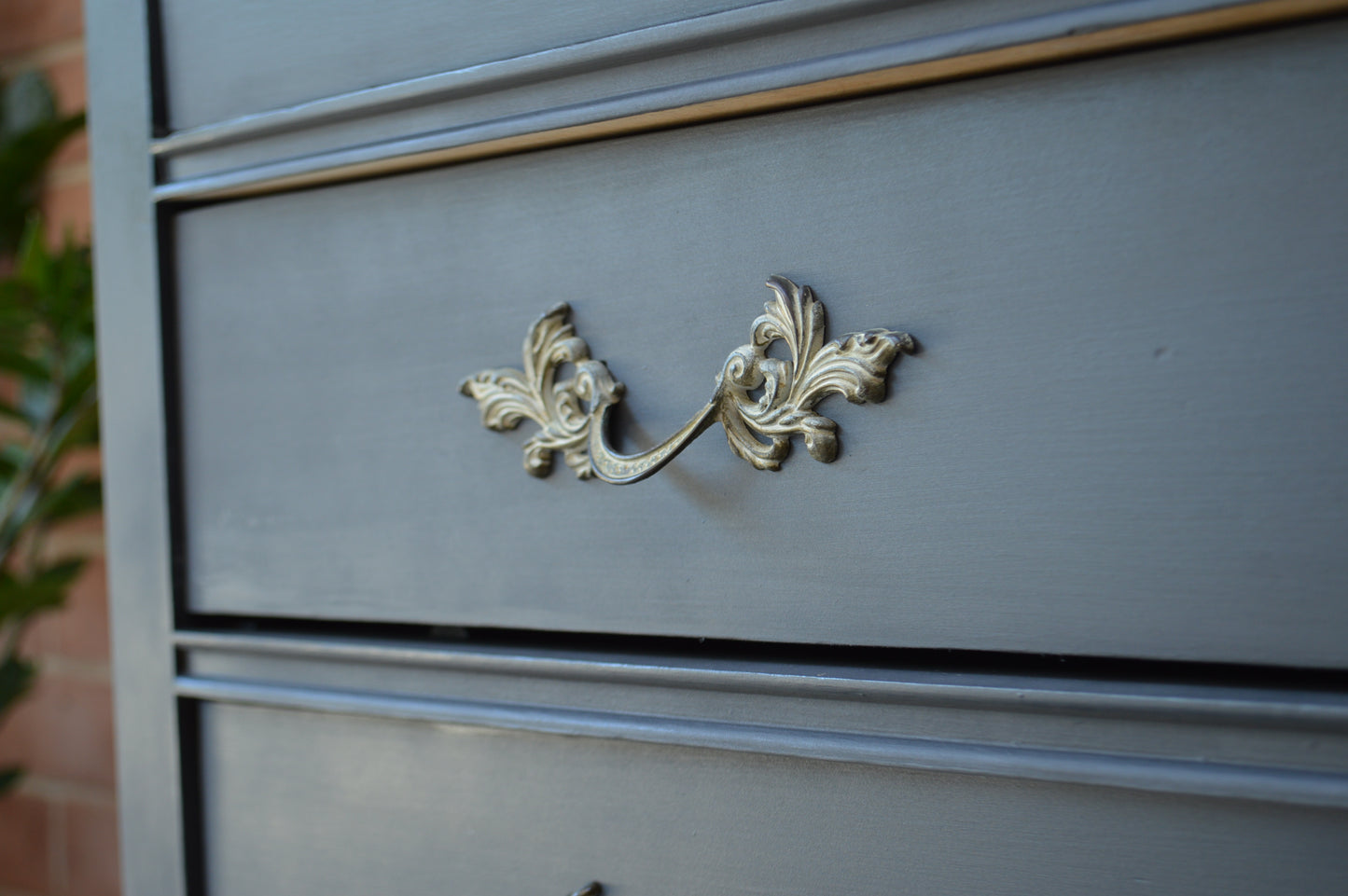 Vintage French Louis Style 3-Drawer Chest of drawers